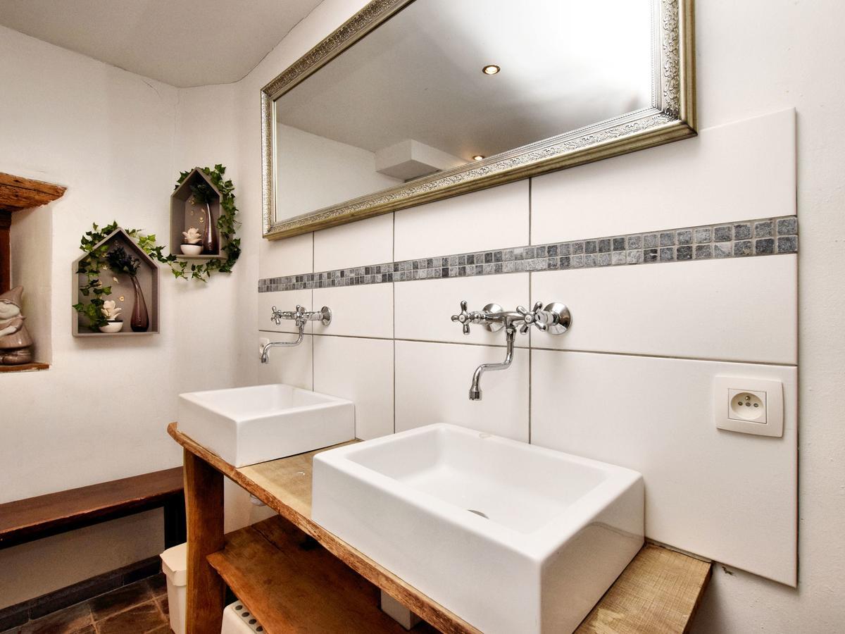 Spacious Holiday Home In Lierneux With Garden Dış mekan fotoğraf