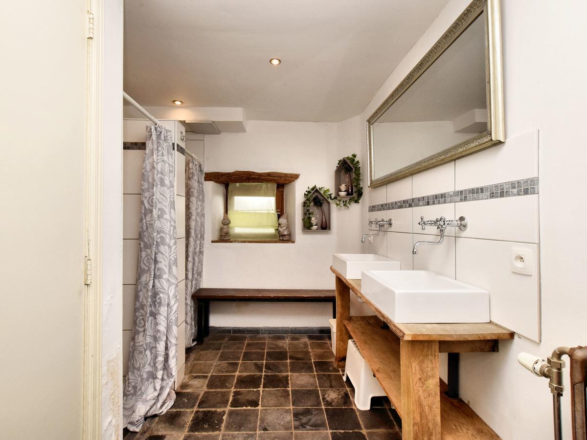 Spacious Holiday Home In Lierneux With Garden Dış mekan fotoğraf