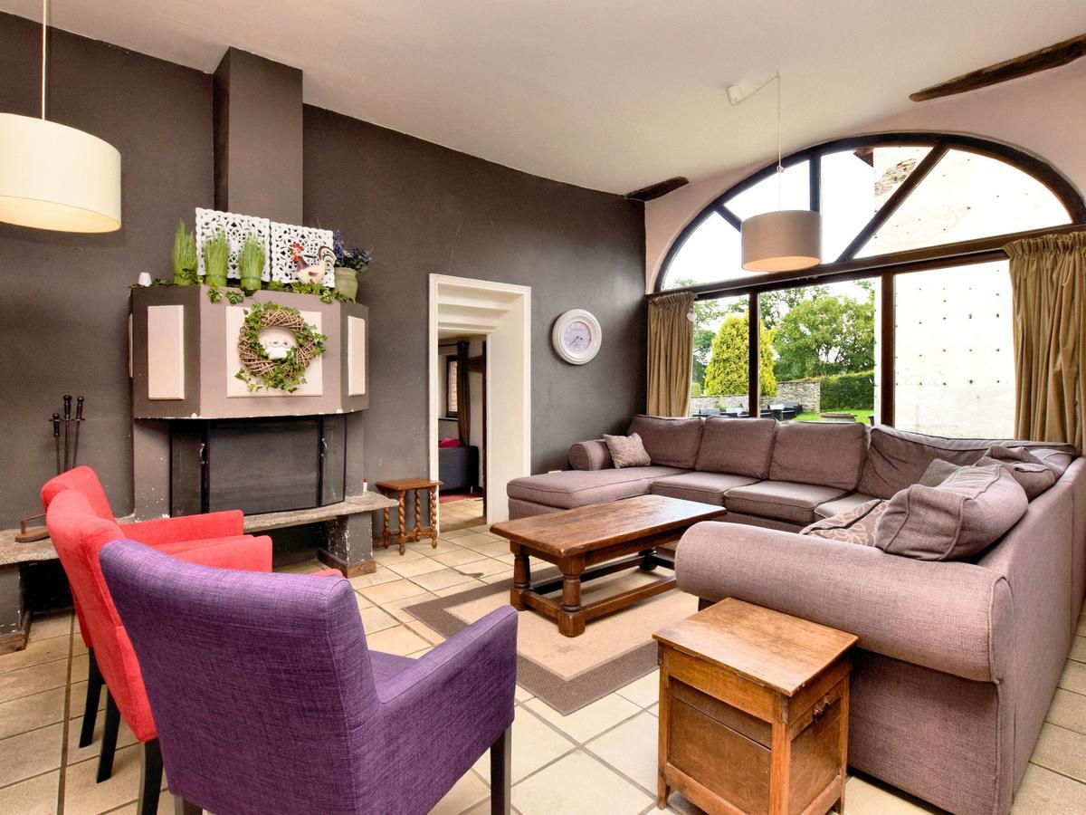 Spacious Holiday Home In Lierneux With Garden Dış mekan fotoğraf