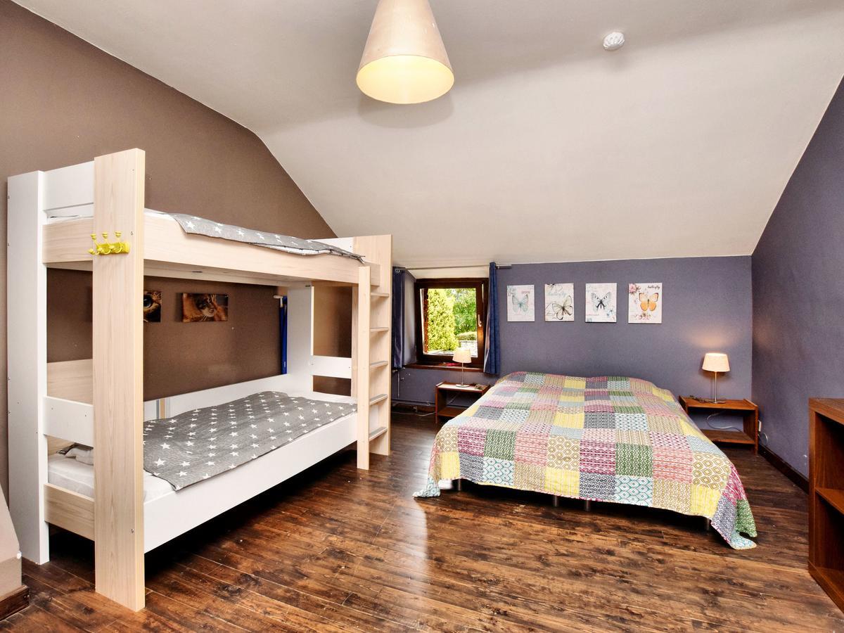 Spacious Holiday Home In Lierneux With Garden Dış mekan fotoğraf